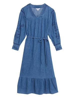 marksandspencer_SS22_Denim_T53_3445U_midaxi vysivane dzinove saty_1699Kc.jpg